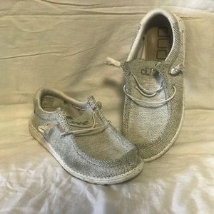 Mens HEY DUDE White size 9